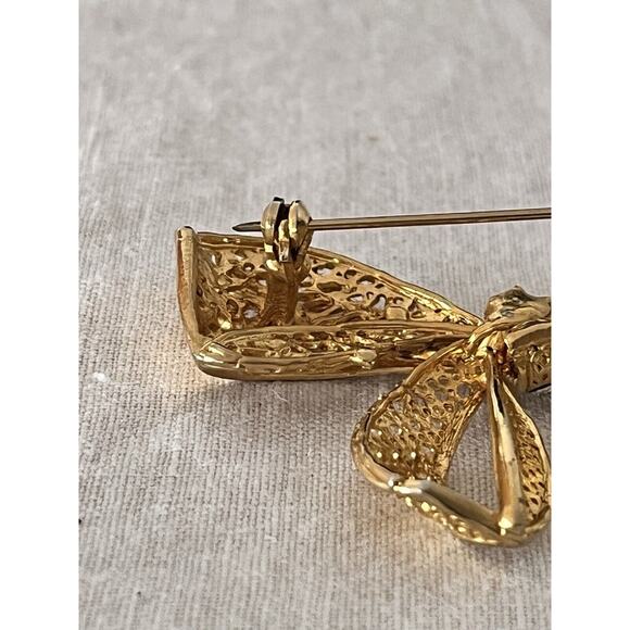 Hanae Mori Brooch Bow Articulating Filigree Pin Gold Tone Rhinestones Signed - Picture 12 of 16
